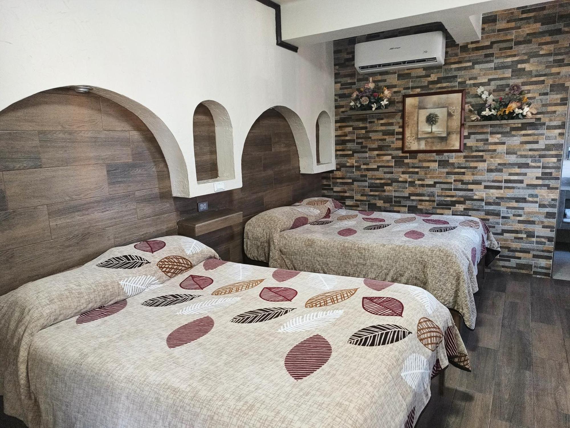 Hotel Baeza 德利西亚斯 外观 照片