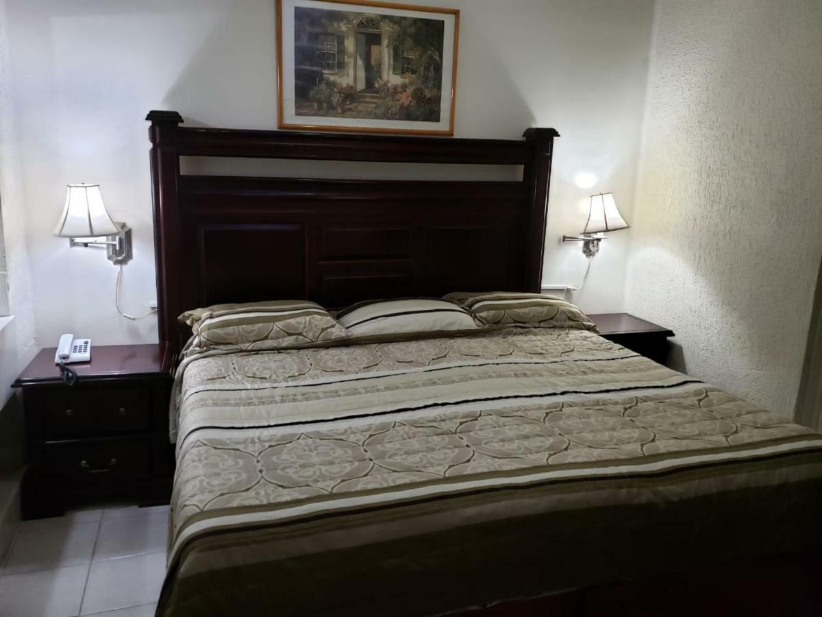 Hotel Baeza 德利西亚斯 外观 照片